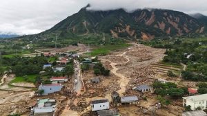 Những việc không nên làm để an toàn khi có sạt lở đất