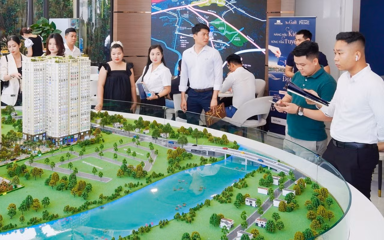 Tâm lý người mua nhà vẫn duy trì sự thận trọng nhất định. Ảnh: KHL.