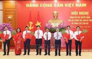 4 Ủy viên Trung ương Đảng được Bộ Chính trị điều động, phân công giữ chức vụ mới
