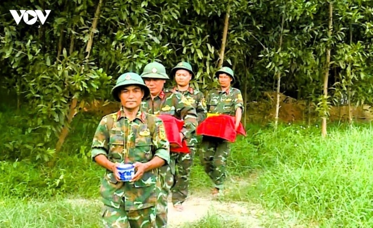 Đưa hài cốt các liệt sĩ về quàn tại Đền thờ Liệt sĩ Trung đoàn 88, Sư đoàn 308
