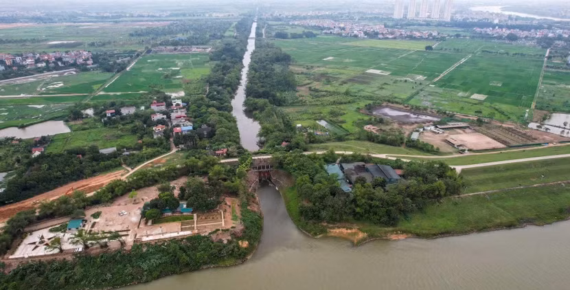Cống Long Tửu trên sông Đuống