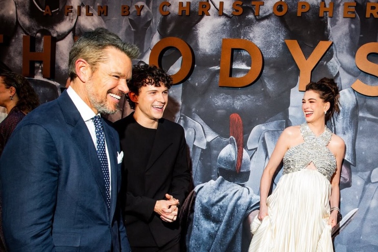 Tom Holland chia sẻ việc đồng hành cùng Anne Hathaway trong các buổi quảng bá là cơ hội quý giá để học hỏi từ một diễn viên giàu kinh nghiệm. (Ảnh: Instagram)