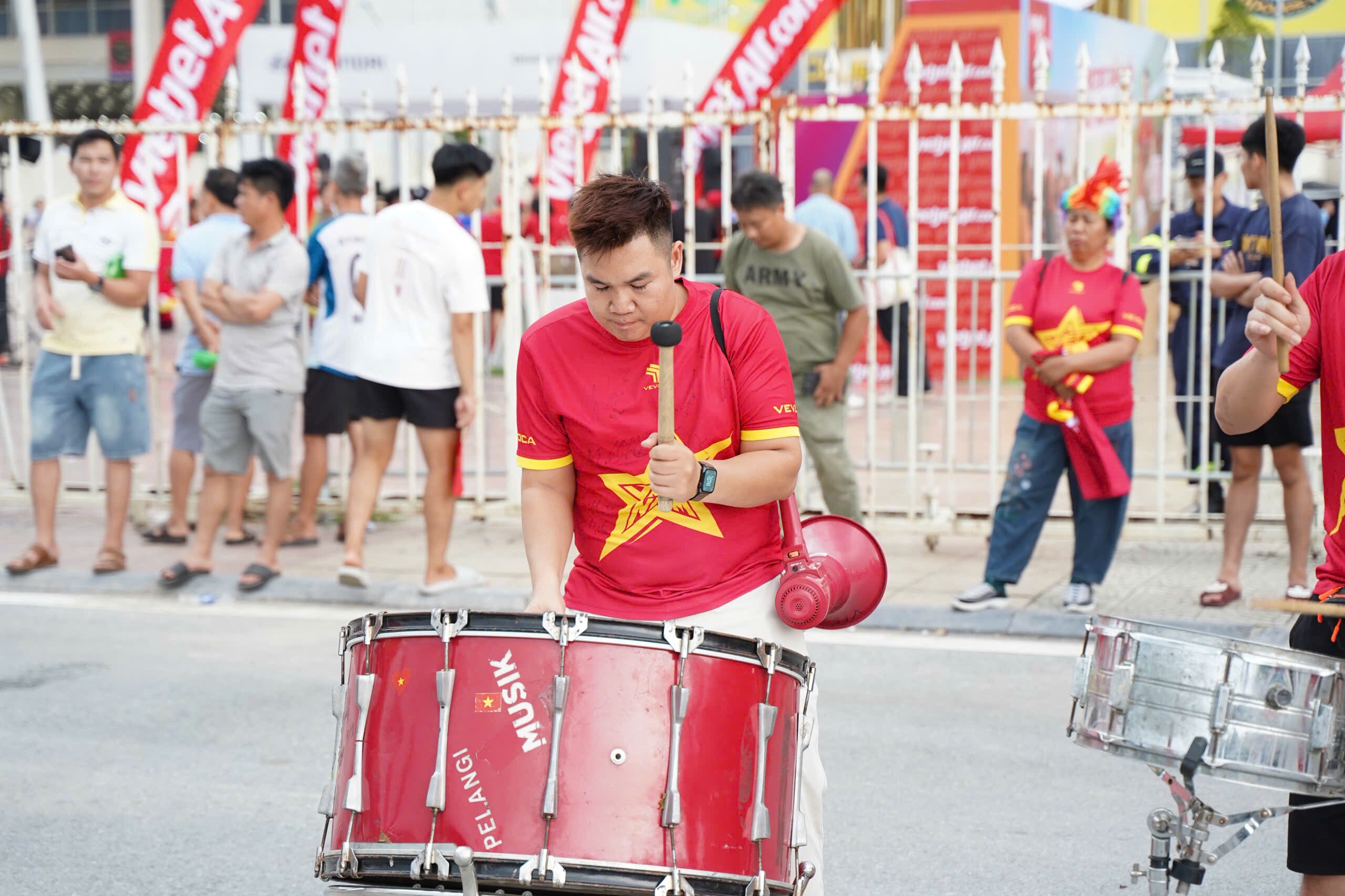 Trực tiếp bóng đá Việt Nam - Singapore: Bộ ba Xuân Son - Đình Bắc - Hoàng Hên tiếp tục xuất phát (AFF Cup) - 1