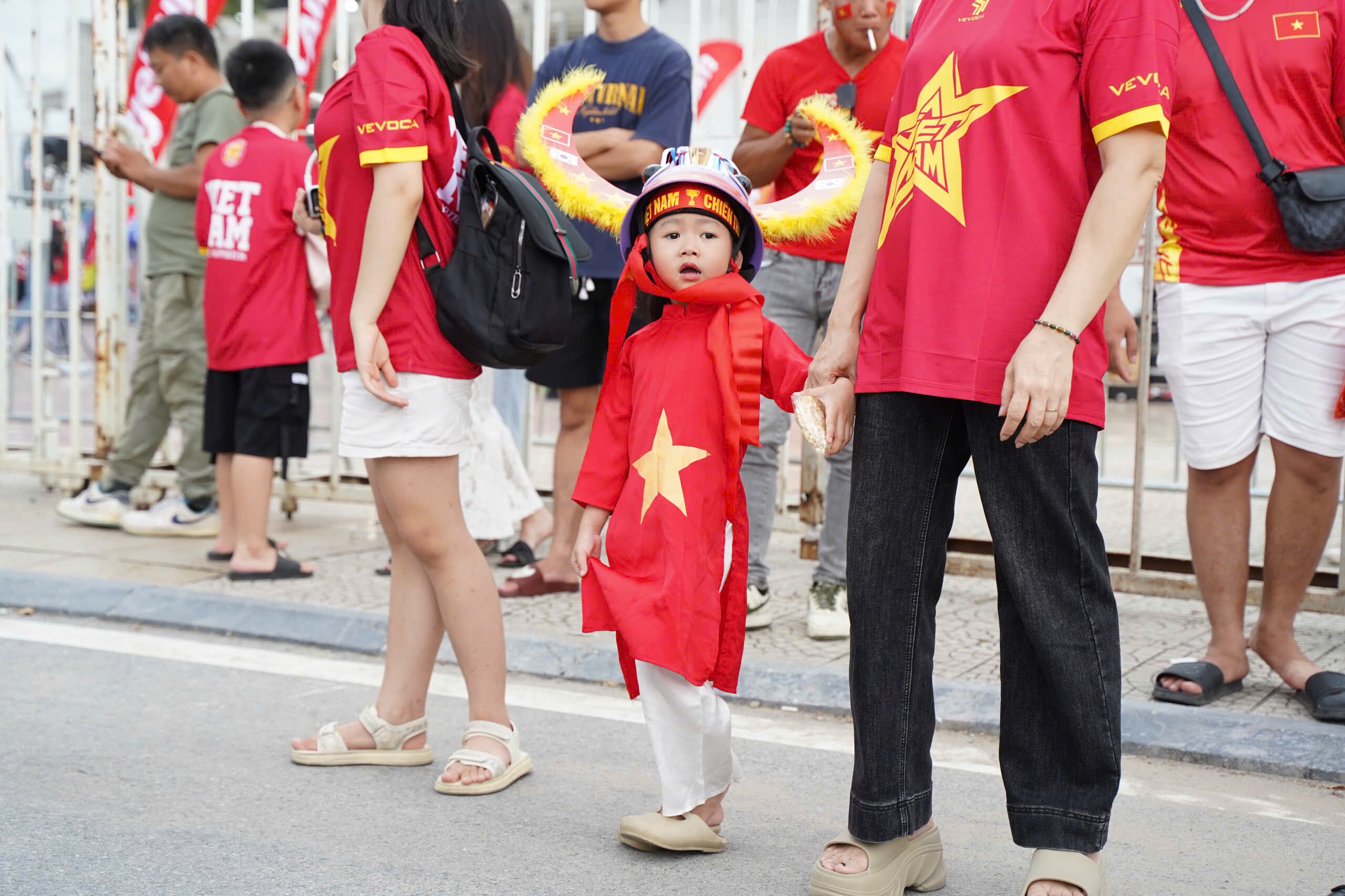 Trực tiếp bóng đá Việt Nam - Singapore: Bộ ba Xuân Son - Đình Bắc - Hoàng Hên tiếp tục xuất phát (AFF Cup) - 2