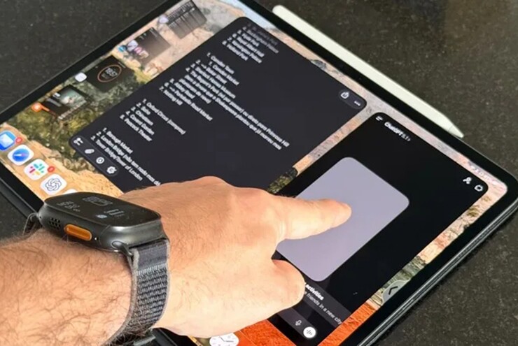 Galaxy Z Fold8 Ultra là cái nhìn sớm về iPhone gập sắp tới, có thể mang tên iPhone Ultra.