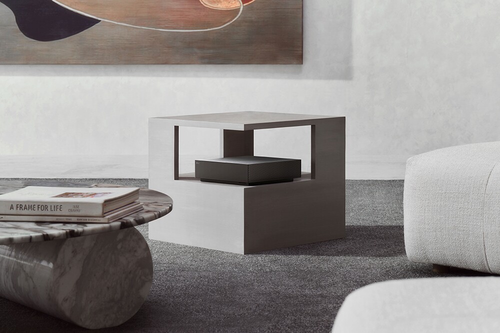 Công nghệ Zero Connect Box cho phép TV LG OLED evo AI W6 truyền tải hình ảnh và âm thanh không dây chất lượng cao