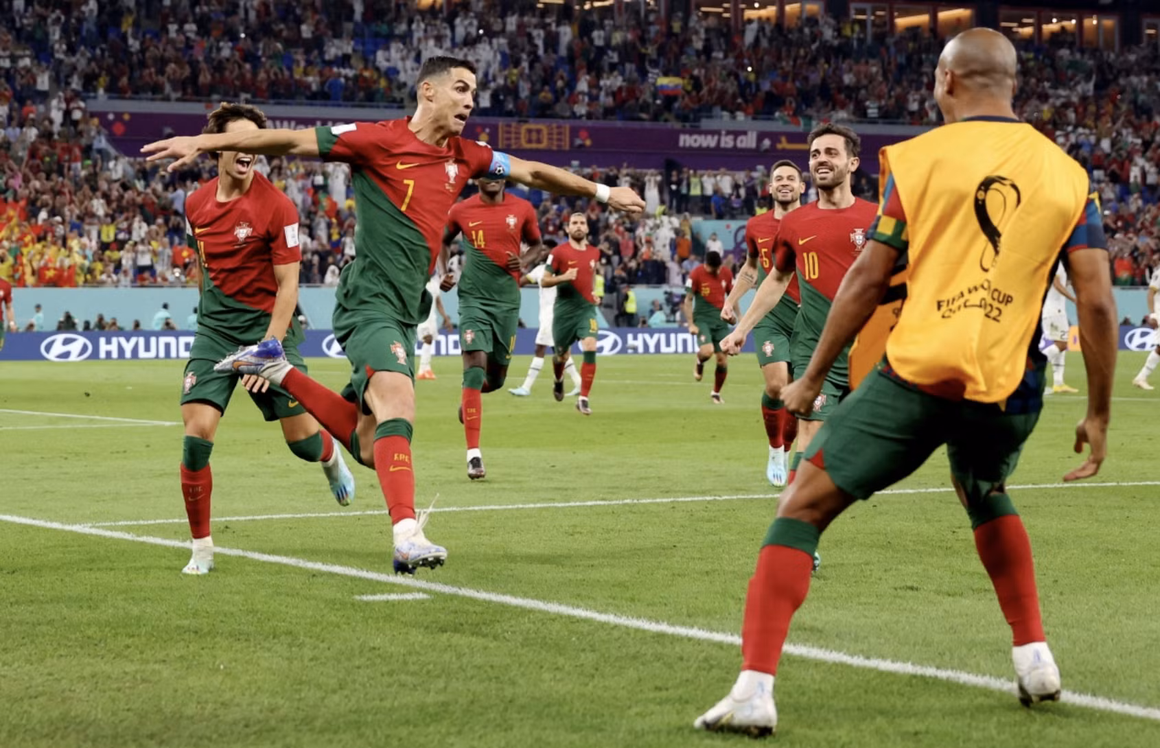 Đà tăng doanh thu của FIFA được đánh giá là mang tính lịch sử.