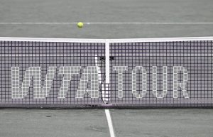 Các tay vợt nữ phải xét nghiệm giới tính, huyền thoại 18 Grand Slam hoan nghênh