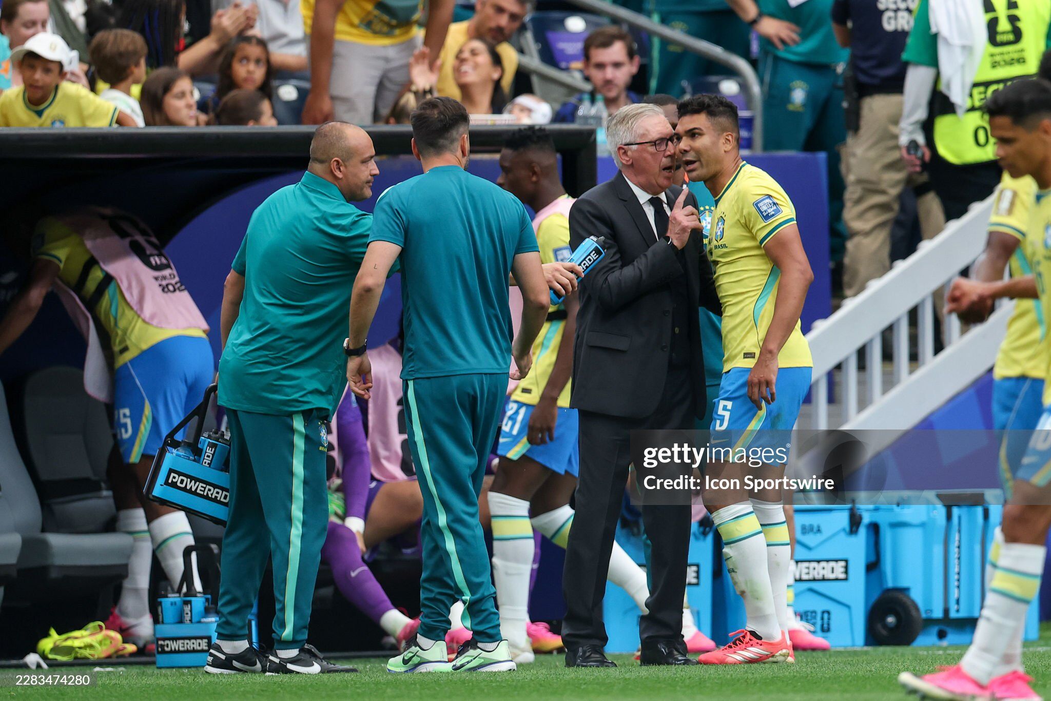 Casemiro có mối quan hệ thân thiết với HLV Ancelotti