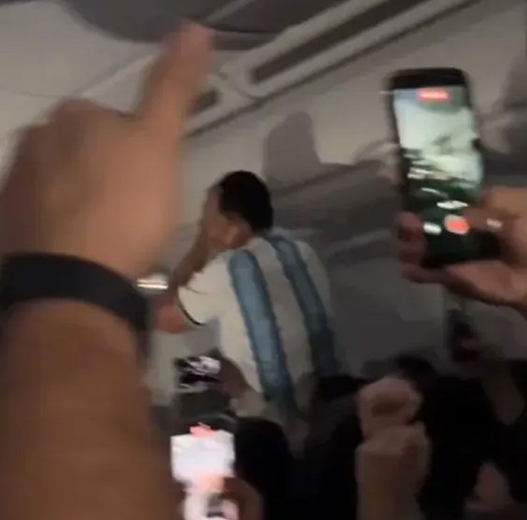 Các CĐV Argentina bị lừa rằng họ đã vô địch World Cup.