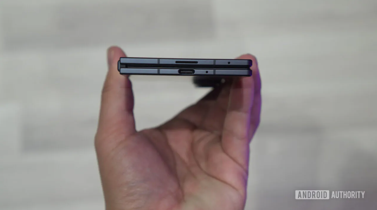 Galaxy Z Fold 8&nbsp;mỏng hơn Galaxy Z Fold 7.