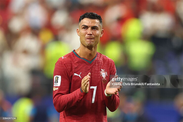 Ronaldo vẫn là cầu thủ sở hữu nhiều người theo dõi nhất trên Instagram