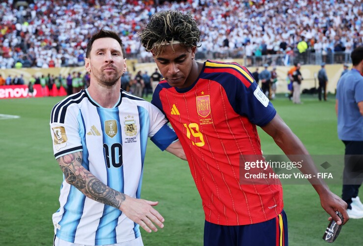 Yamal hé lộ về cuộc trò chuyện với Messi