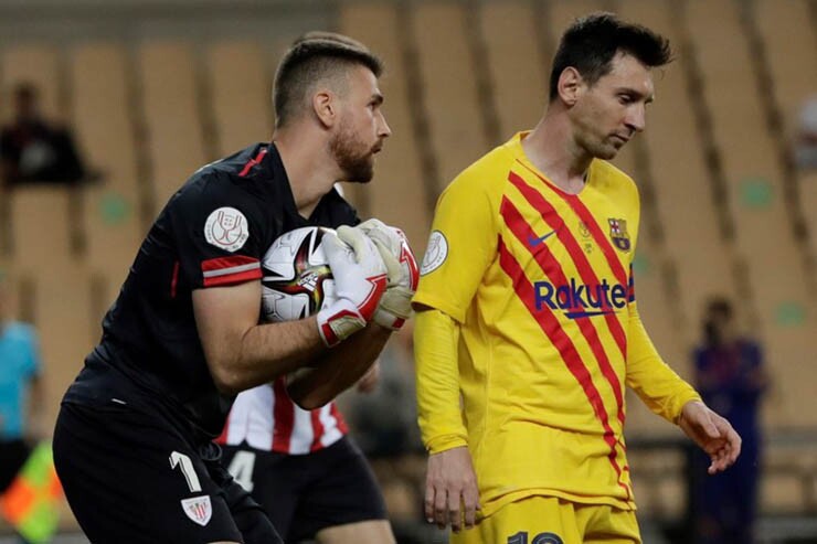 Thủ môn Simon từng bị Messi "phá lưới" 5 lần