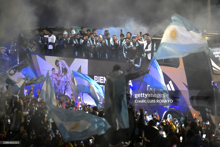 ĐT Argentina được chào đón như người hùng