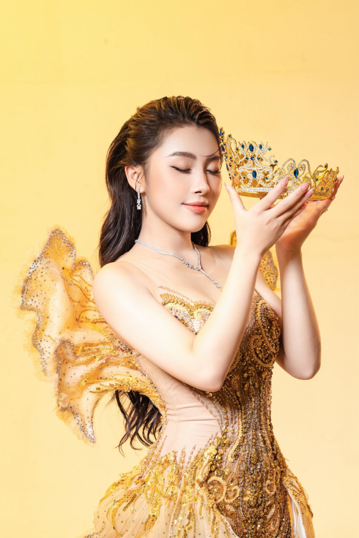 Á hậu đặt niềm tin tuyệt đối vào Yamal và các cầu thủ Tây Ban Nha 