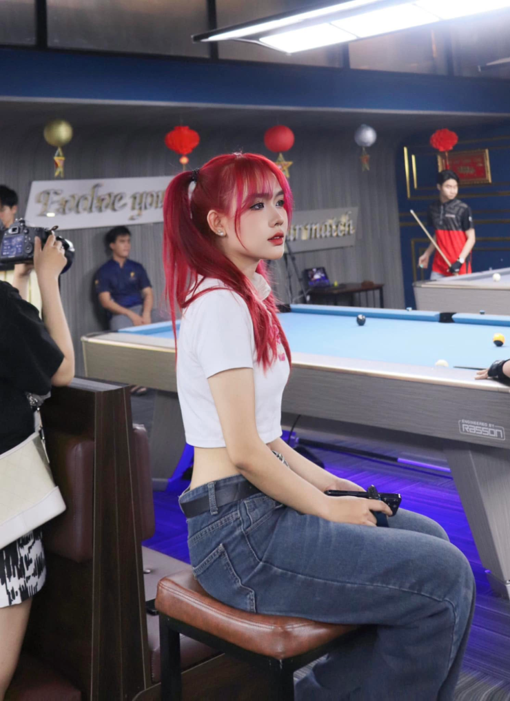 Nữ trọng tài bi-a Việt xinh như mộng, tuyên bố "Pháp không vô địch sẽ không lấy chồng" - 6