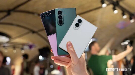 Galaxy Z Flip 8, Galaxy Z Fold 8 Ultra và Galaxy Z Fold 8.