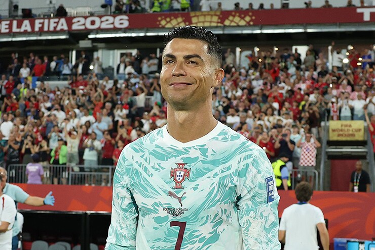 Ronaldo bác bỏ tin đồn từ giã ĐTQG mà chị gái tung ra