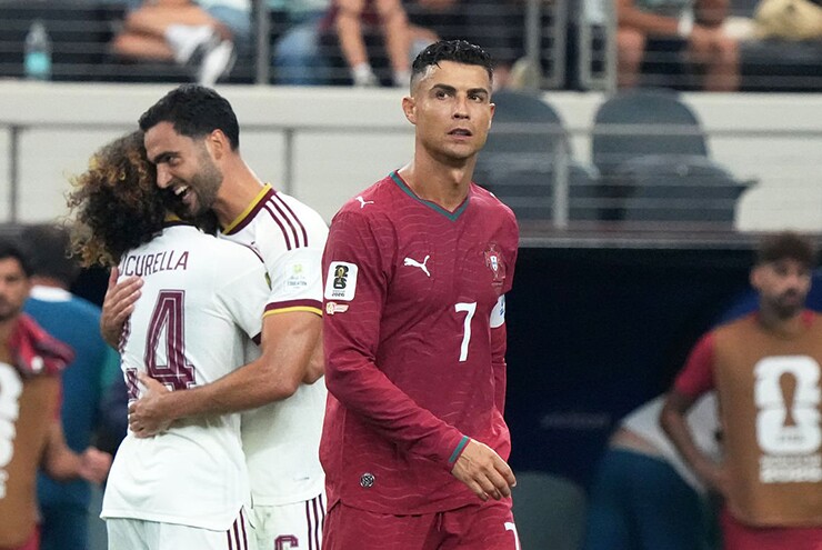 Ronaldo chưa muốn chia tay ĐT Bồ Đào Nha sau khi bị loại khỏi World Cup 2026