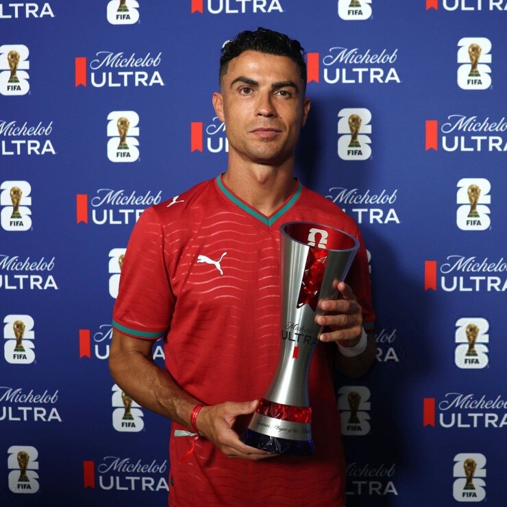 Ronaldo được vinh danh sau đại chiến Bồ Đào Nha - Croatia, rơi lệ tri ân Jota - 1