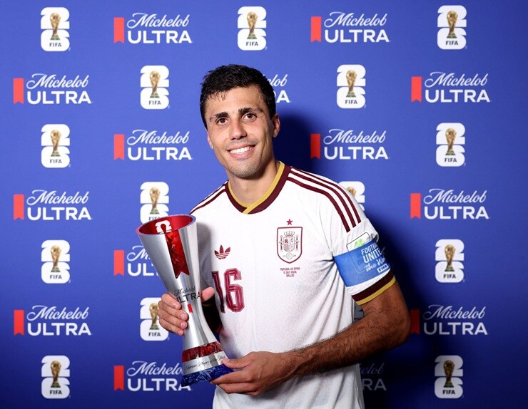 Rodri được FIFA bầu chọn là&nbsp;"Cầu thủ xuất sắc nhất trận"&nbsp;giữa Tây Ban Nha và Bồ Đào Nha