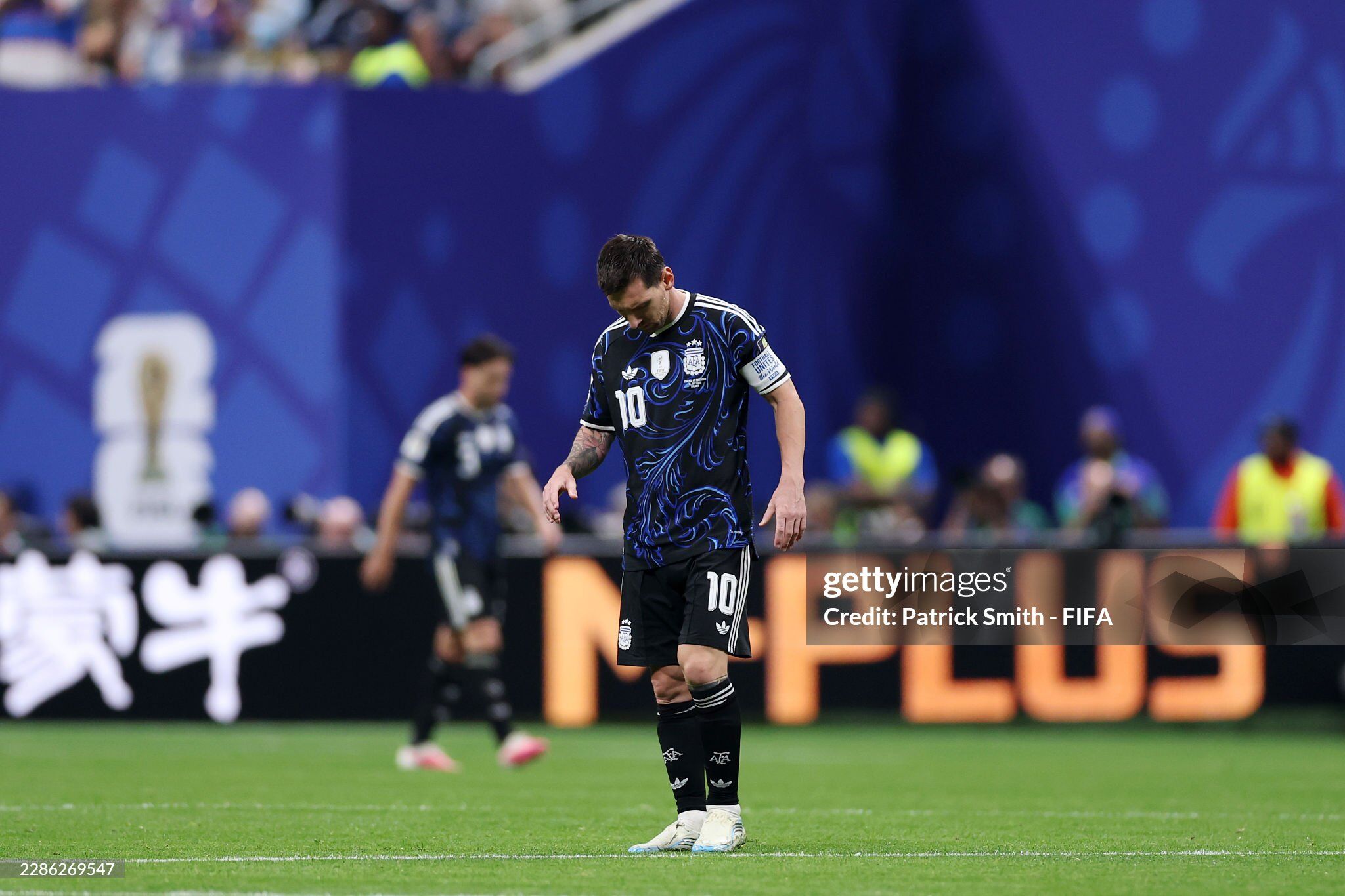 Thư hùng Anh - Argentina: Sao 80 triệu euro của Barca tỏa sáng, Messi cúi đầu bất lực - 14