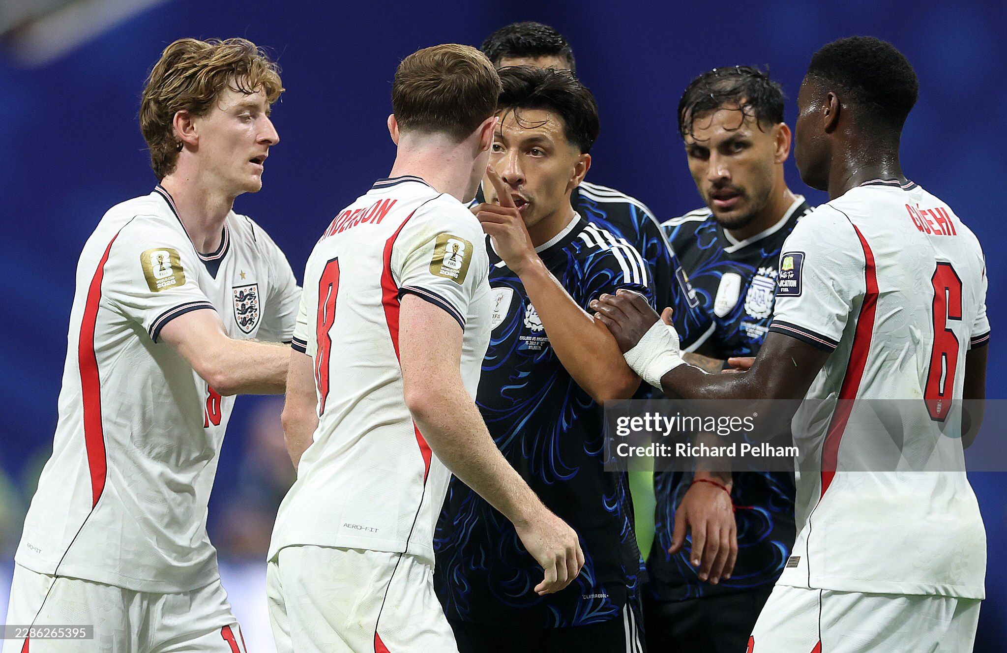 Thư hùng Anh - Argentina biến thành sàn võ, Bellingham - Messi đối đầu nảy lửa - 5
