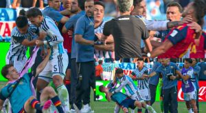 Tin mới nhất bóng đá sáng 30/7: FIFA điều tra dàn sao TBN, Argentina ẩu đả ở chung kết World Cup