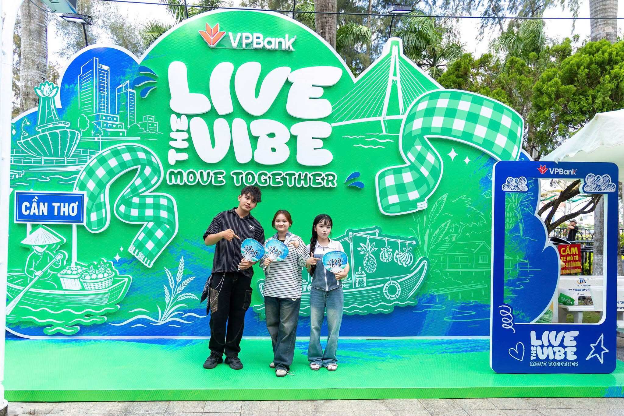 “VPBank Live The Vibe - Move Together” - nơi âm nhạc là cầu nối để mọi người gặp gỡ, giao lưu và sẻ chia những trải nghiệm tích cực. Ảnh VPBank.