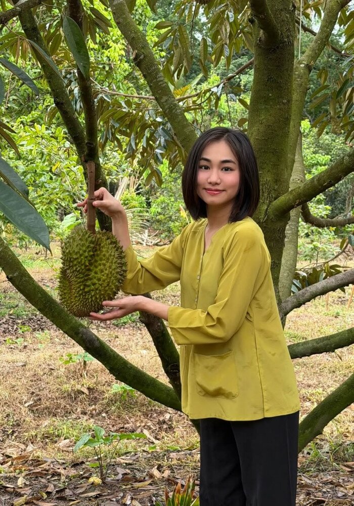Ngân Hòa tích cực chia sẻ cuộc sống, công việc trên mạng xã hội.&nbsp;