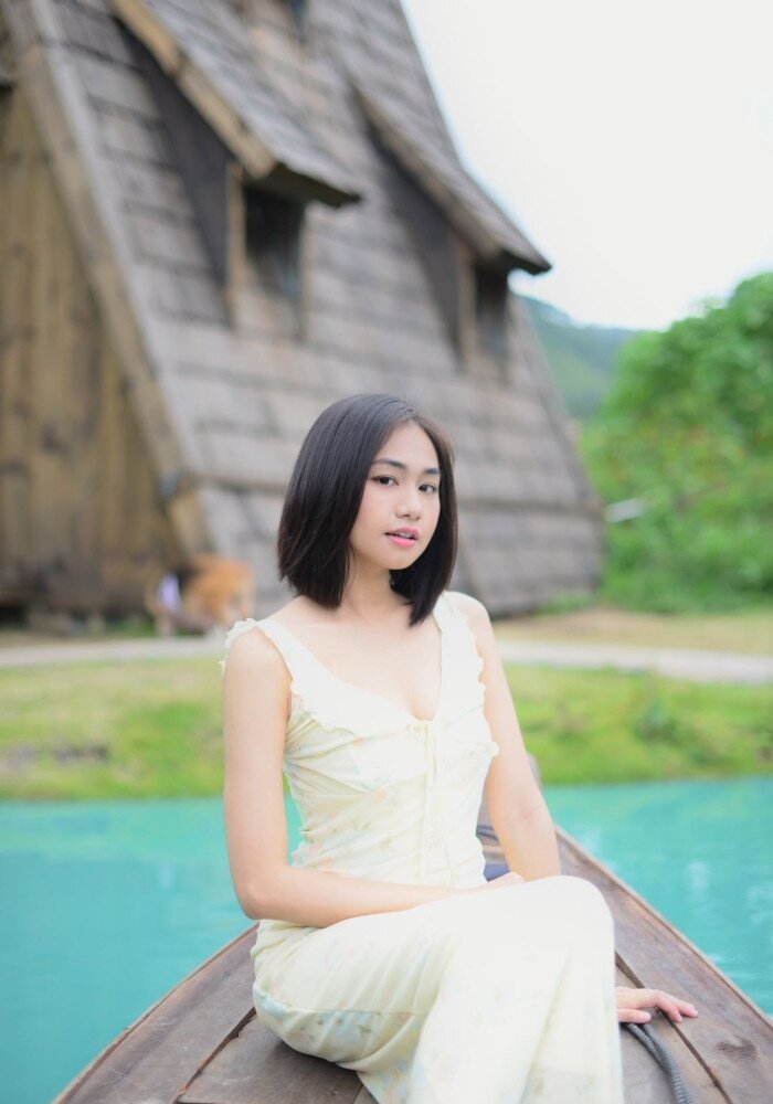 Ngân Hòa tích cực chia sẻ cuộc sống, công việc trên mạng xã hội.&nbsp;