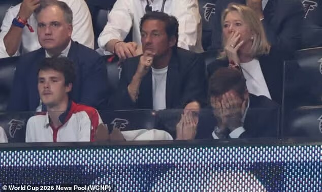 Beckham và dàn WAGs Anh suy sụp - 3