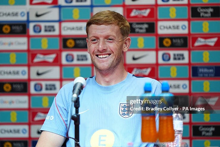 Pickford hào hứng trước ngày gặp Messi