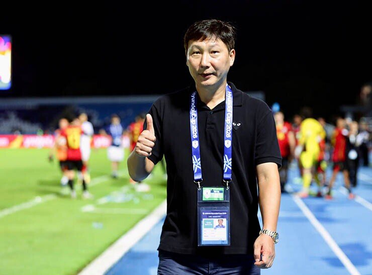 HLV Kim Sang Sik đặt mục tiêu lớn cùng ĐT Việt Nam