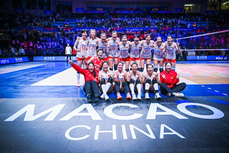 Tuyển Trung Quốc gây bất ngờ lớn khi giành vé bán kết VNL 2026