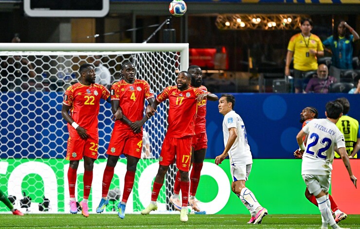 Hàng thủ thép và lối chơi thực dụng sẽ là bài toán khó với HLV Tuchel