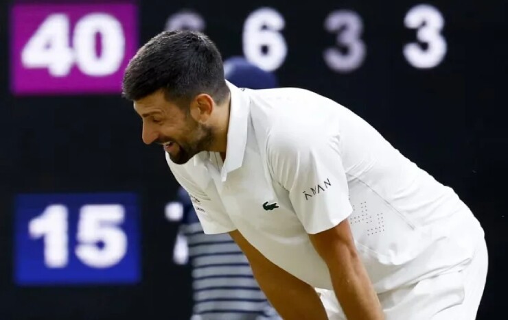 Novak Djokovic lặng người sau thất bại 0-3 trước Jannik Sinner ở bán kết Wimbledon 2026
