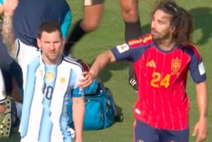 Messi mách trọng tài sao Tây Ban Nha che miệng, bị cười chê “cư xử như trẻ con”