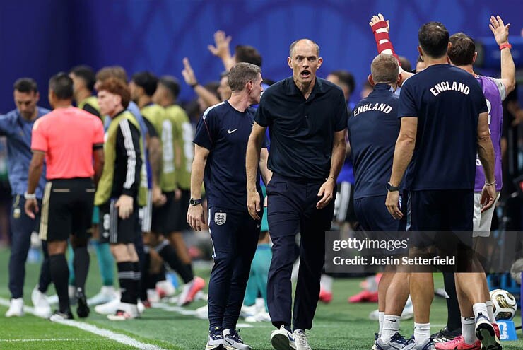 Tuchel gục ngã trước ngưỡng cửa thiên đường