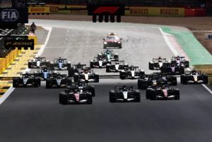 Đua xe F1, British GP: Leclerc thắng kịch tính, Verstappen gặp sự cố