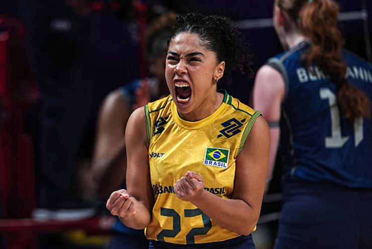 Chiến thắng bất ngờ của ĐT Brazil