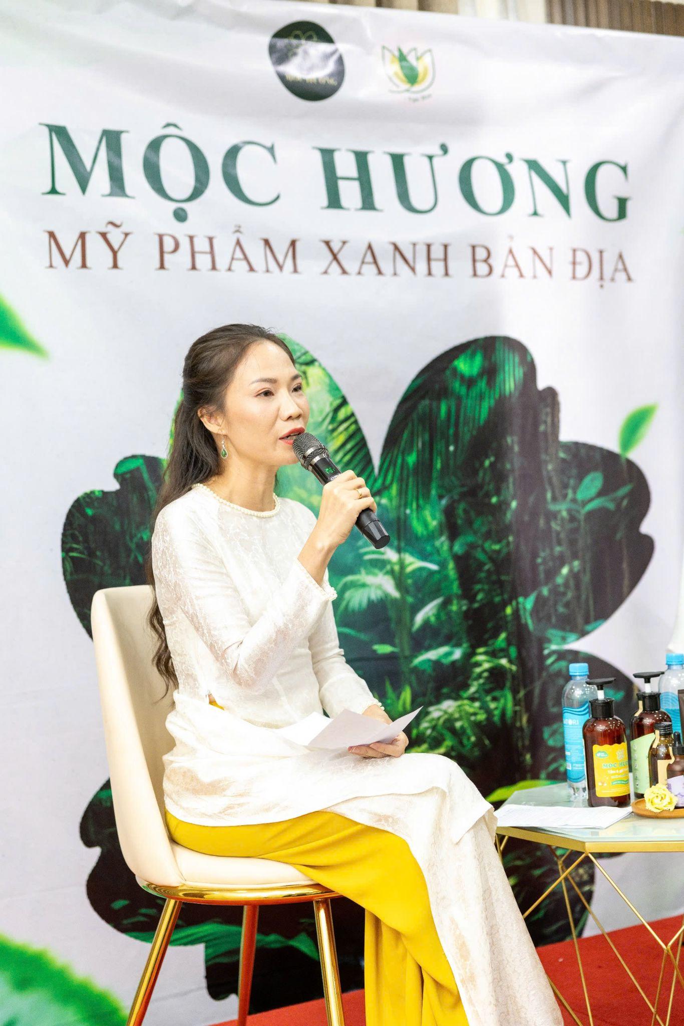 Bà Mai Thị Thùy Linh lan tỏa các sản phẩm tiêu dùng và bảo vệ sức khỏe