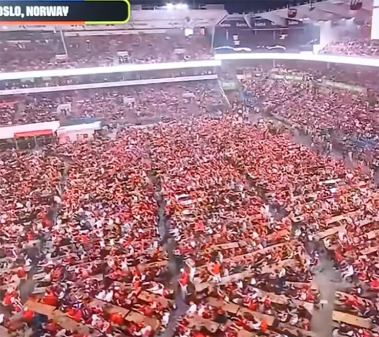 Na Uy thắng Brazil: 90.000 fan đổ ra đường "đi bão", Haaland hóa "thuyền trưởng Viking" - 3