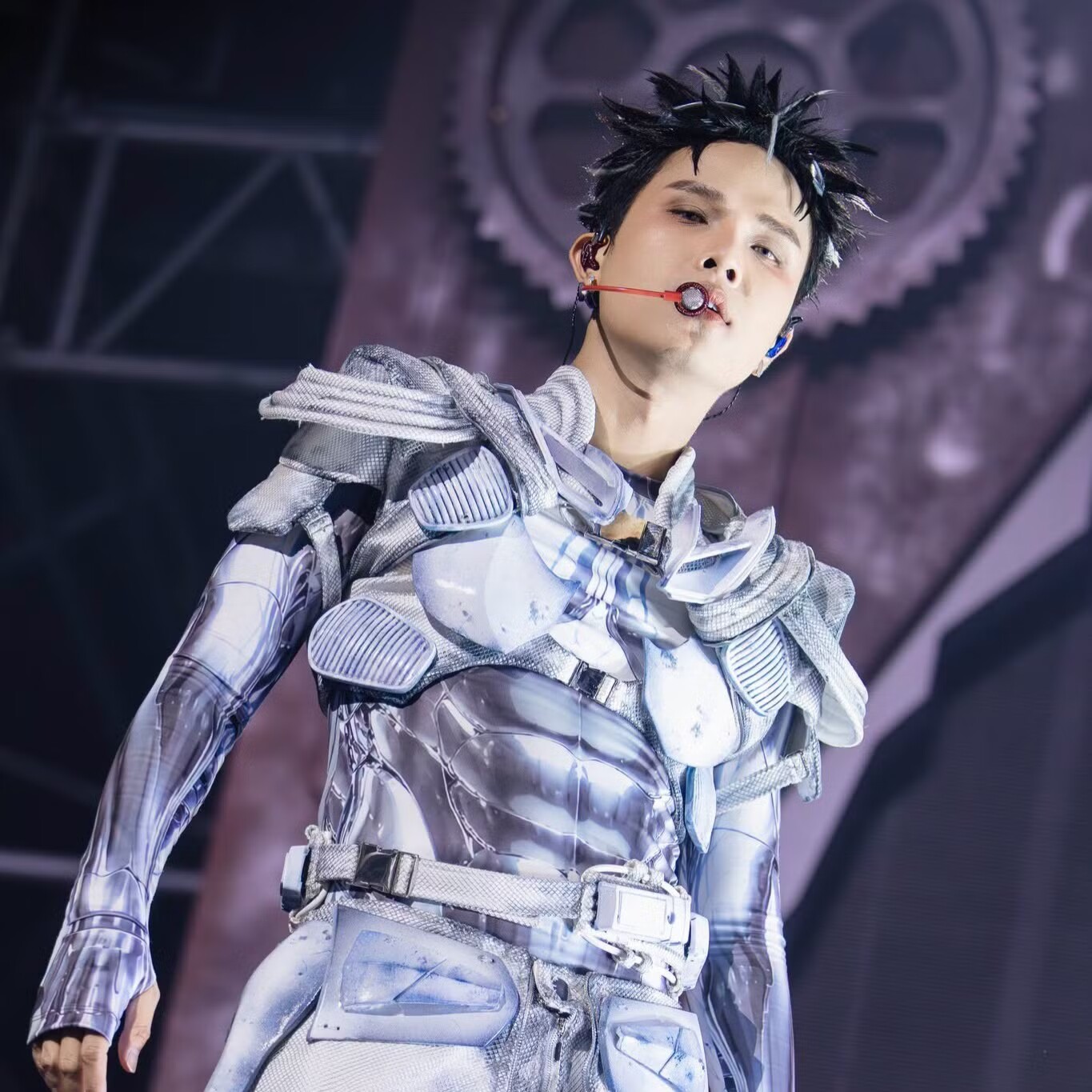 Lần trở lại game show không như ý của Anh trai chông gai.