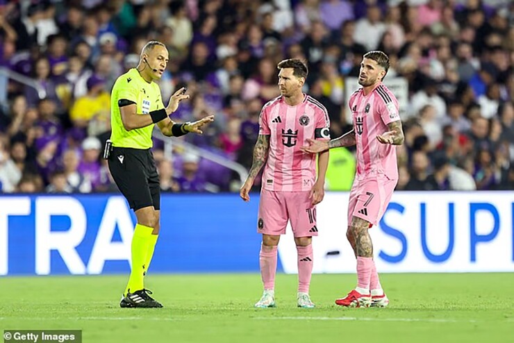 Trọng tài&nbsp;Elfath từng điều khiển một số trận đấu của Inter Miami tại MLS.
