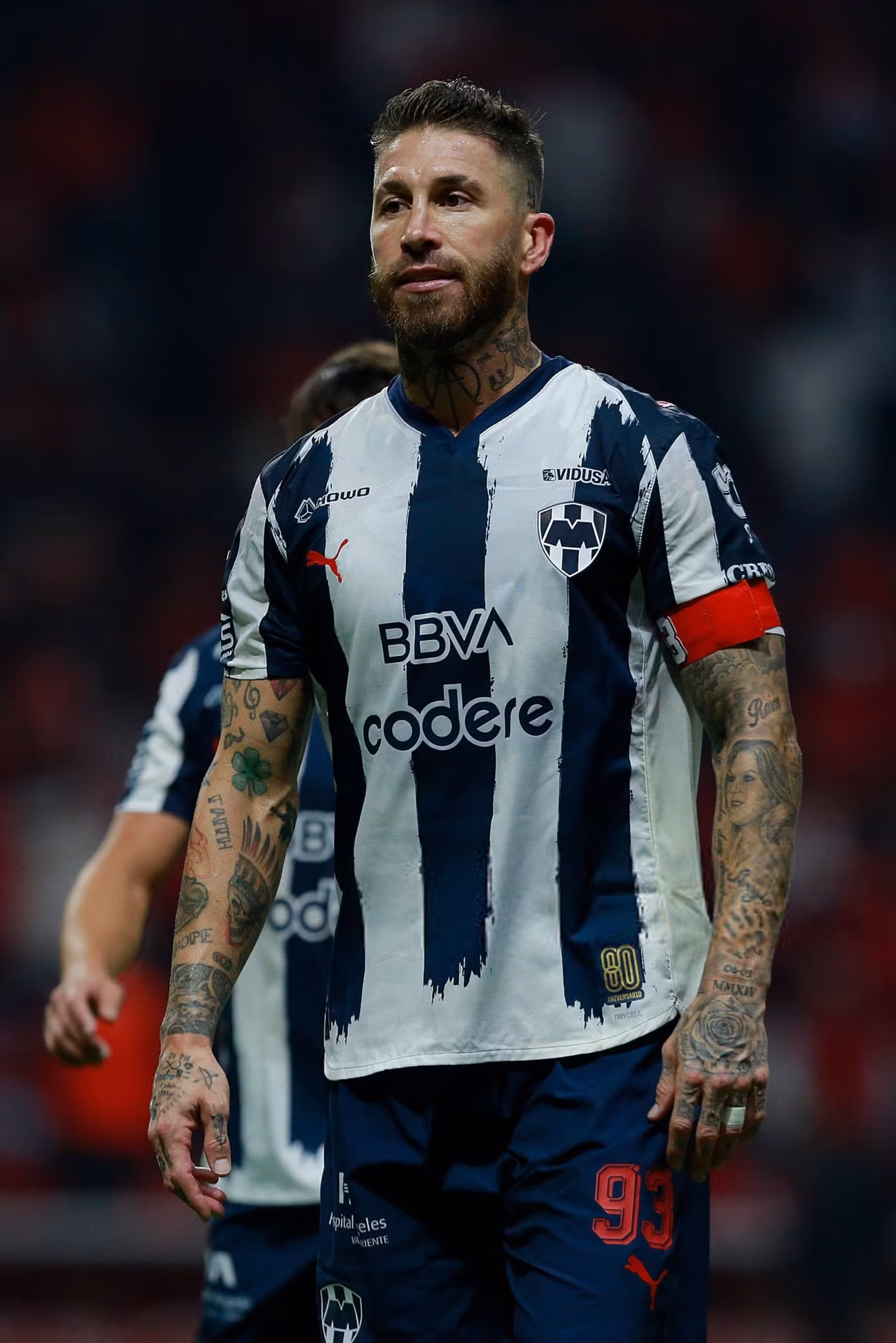 Bức ảnh toàn huyền thoại khiến diện mạo Sergio Ramos gây sốt - 12