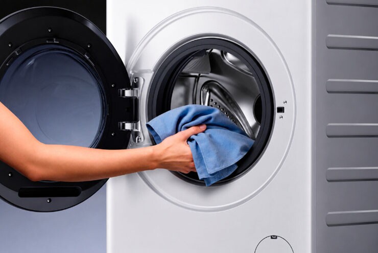 Nhiều người dùng máy giặt nhưng chưa từng mở nắp nhỏ này - 1