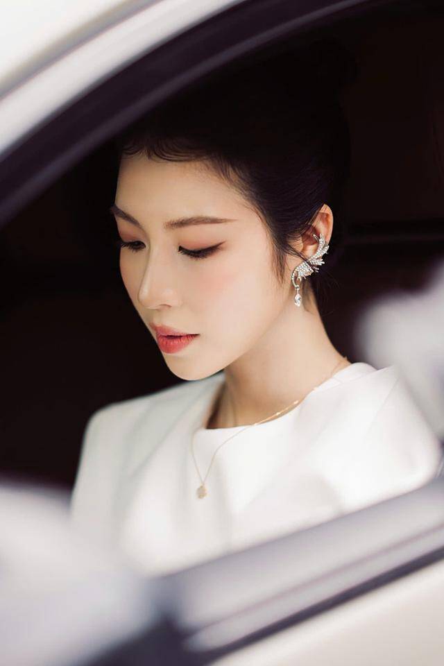 Châu Dương ngoài đời là người sống hướng nội