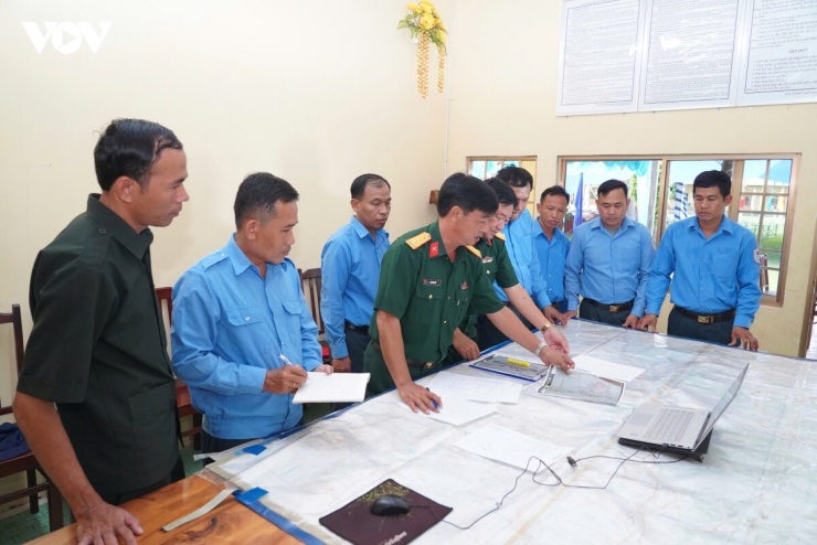Cán bộ, chiến sĩ Đội K90 lên phương án tìm kiếm hài cốt liệt sĩ
